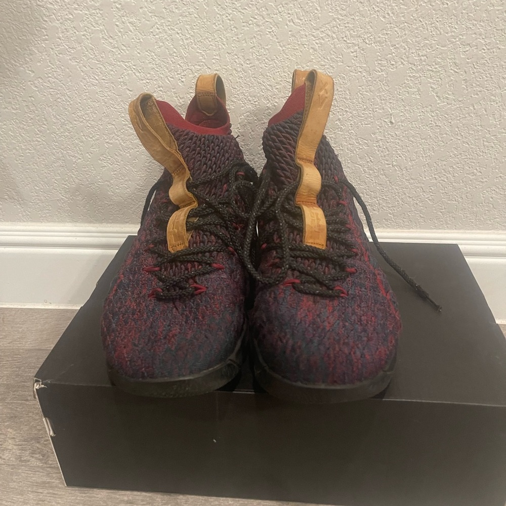 Nike Lebron basketball Ball shoes